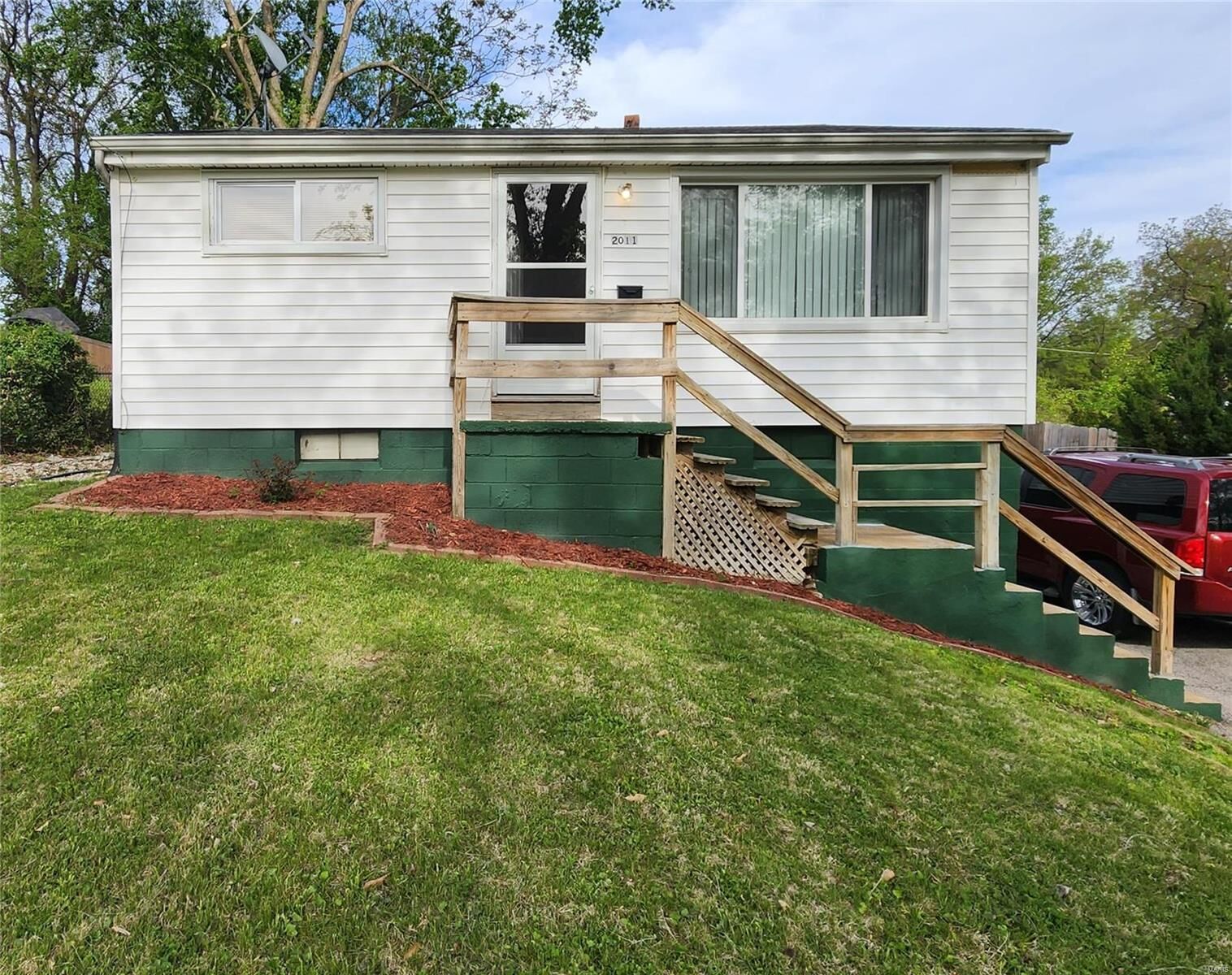 Property Photo:  2011 Mulberry Street  IL 62002 