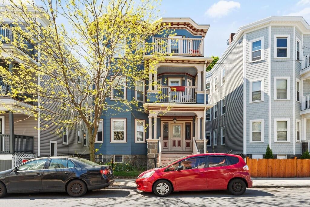 Property Photo:  8 Taft St 1  MA 02125 