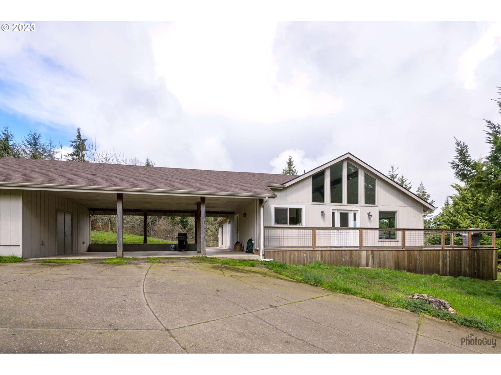 Property Photo: 29710 Kloutz Rd OR 97405