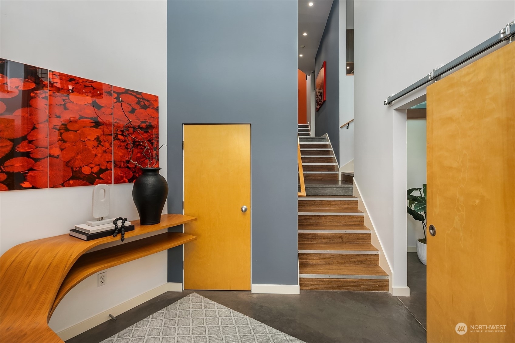 Property Photo: 8124 NE Juanita Drive WA 98034