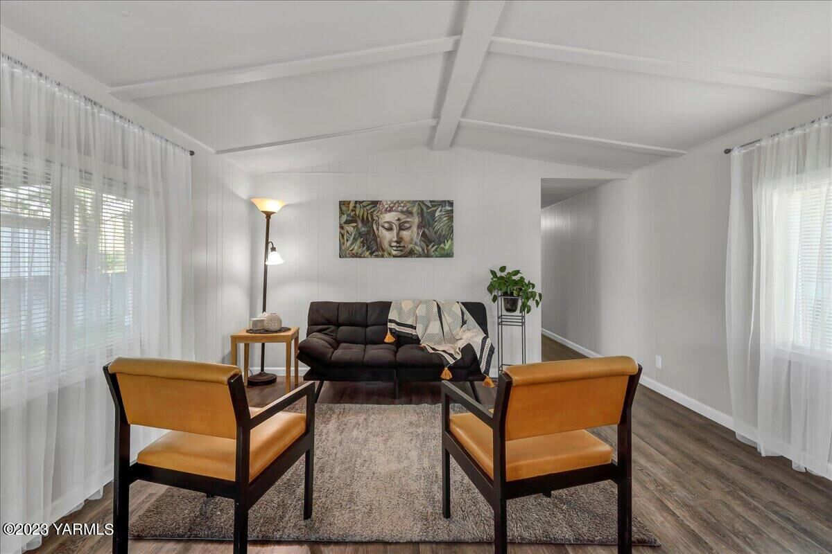 2 bed Selah home for sale 1060 N Wenas Rd 44, Selah, WA 98942