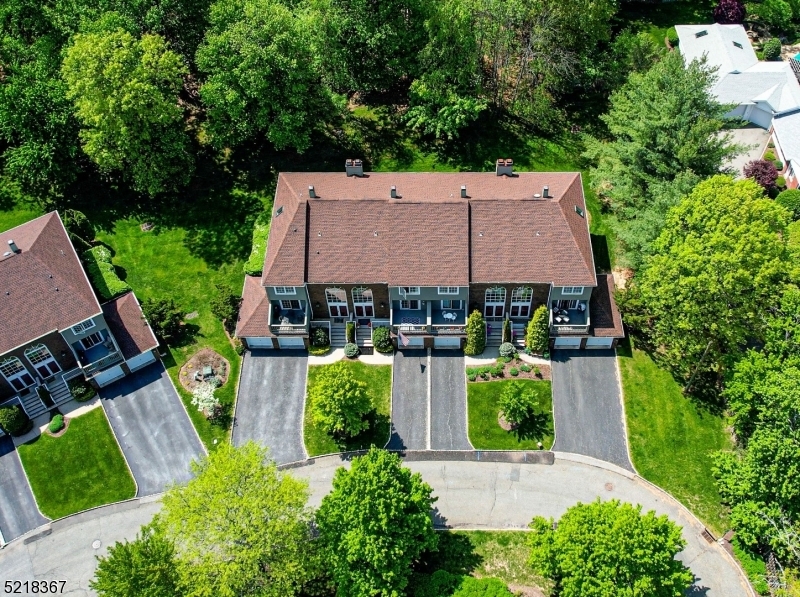 Property Photo: 25 Dorset Cir NJ 07006