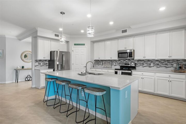 Property Photo:  12039 Hawthorn Lake Drive 101  FL 33913 