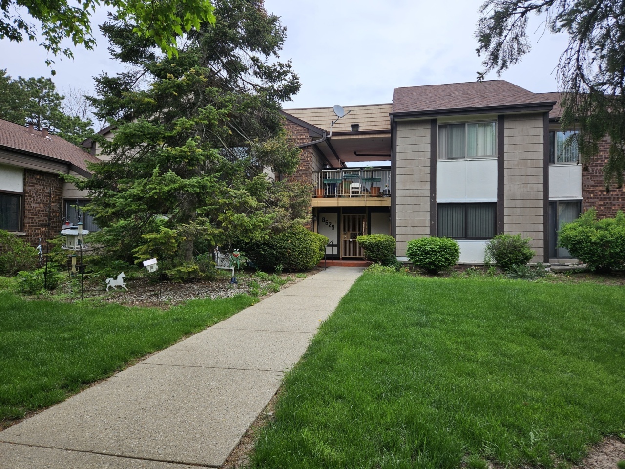 Property Photo: 8629 N Servite Dr 203 WI 53223