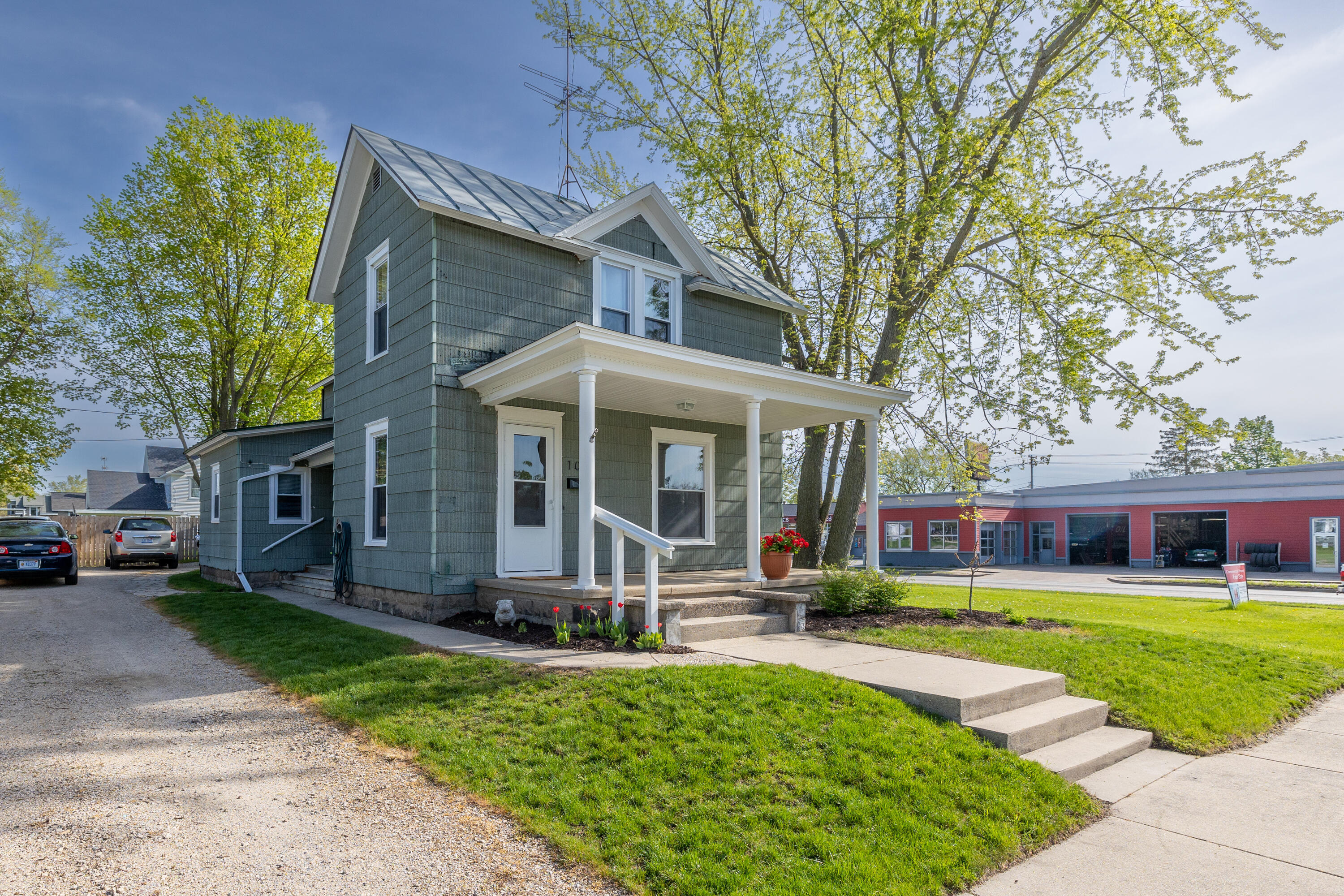Property Photo:  104 W Bridge Street  MI 49307 