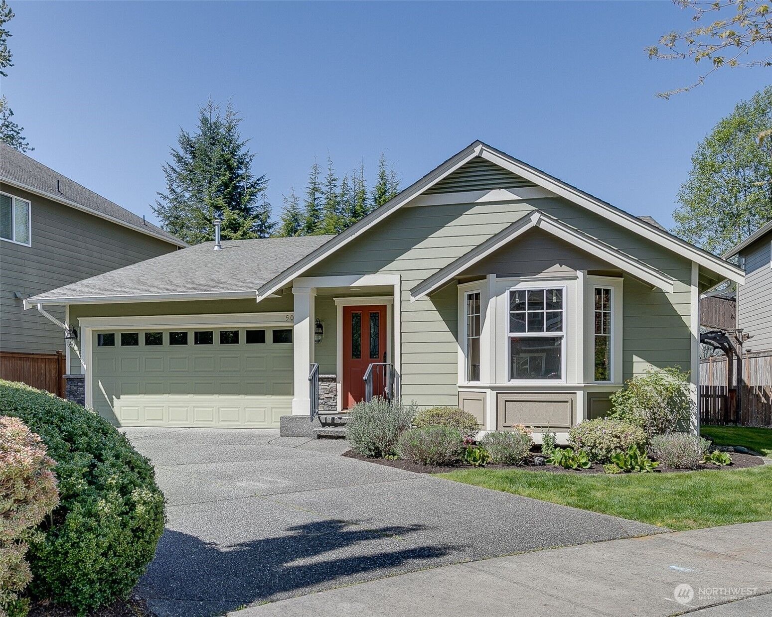 Property Photo:  506 125th Avenue NE  WA 98258 