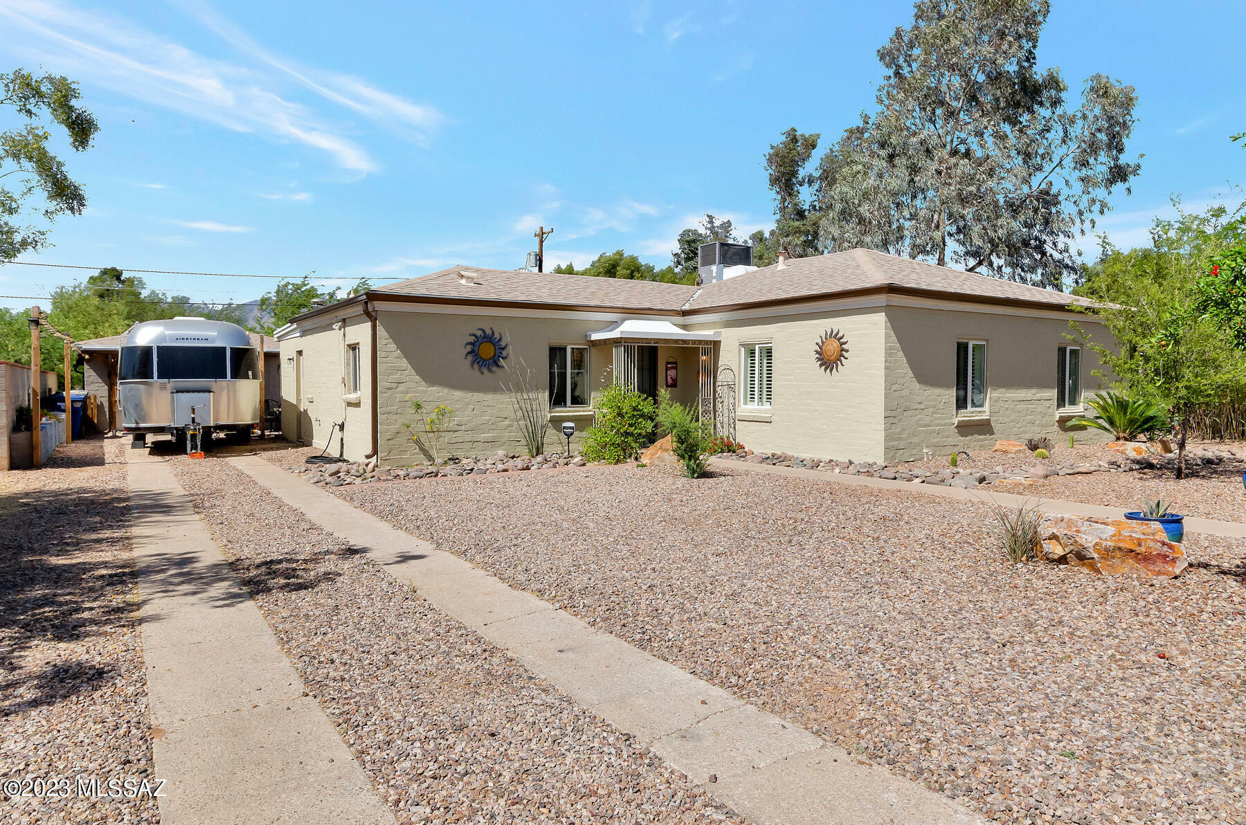 Property Photo:  3941 E Desmond Lane  AZ 85712 