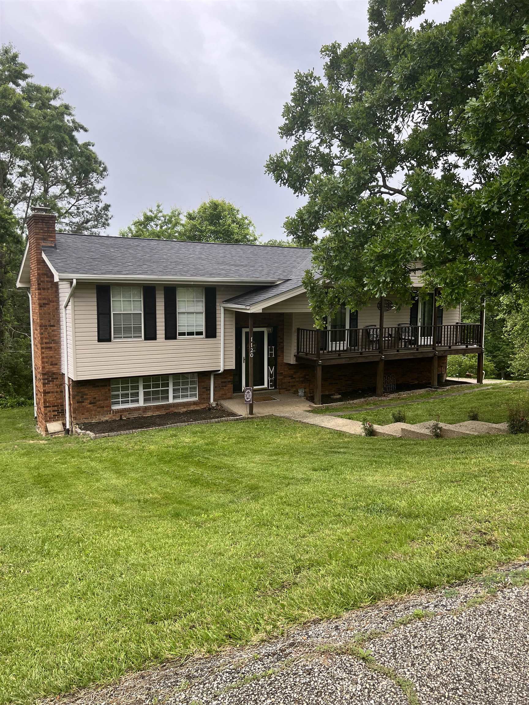 Property Photo:  1120 Oakridge Ct  KY 41139 