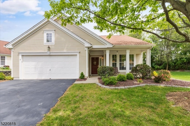 9 Homestead Ct  White Twp. NJ 07823 photo
