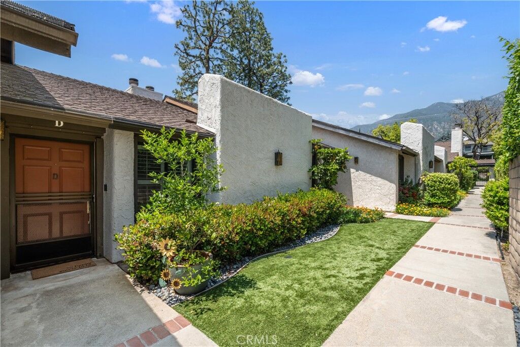Property Photo:  274 W Montecito Avenue D  CA 91024 