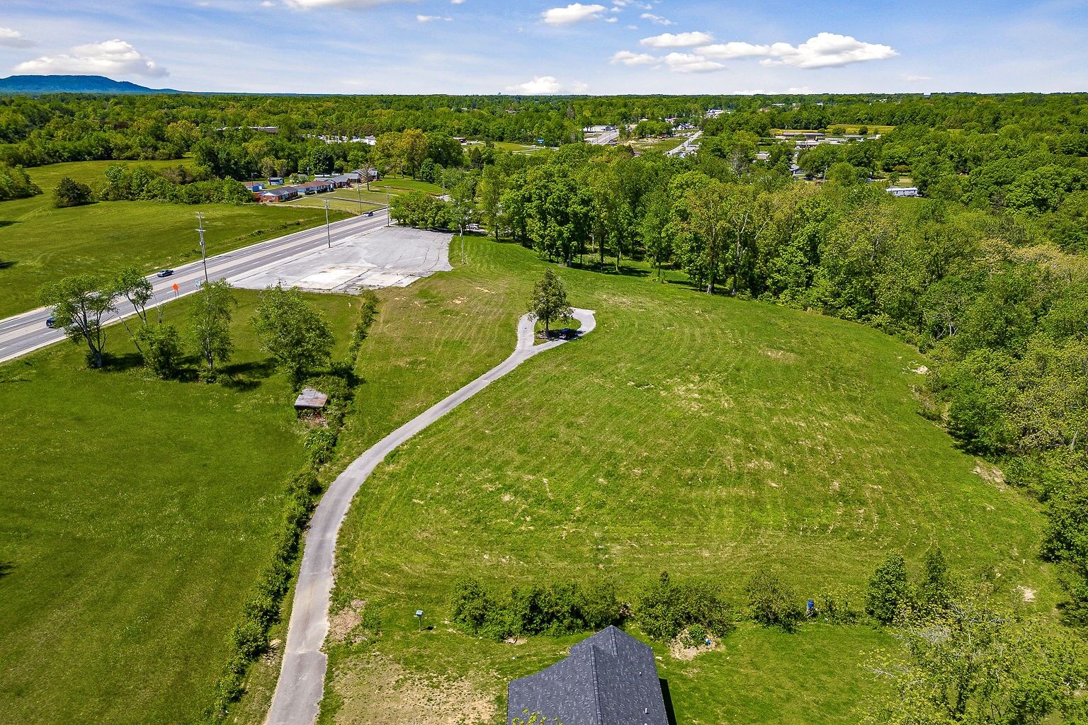 Property Photo:  426 Bell St  TN 37166 