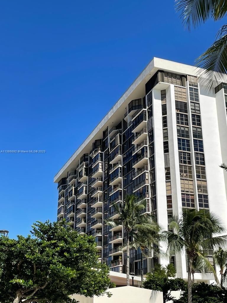 Property Photo: 1915 Brickell Ave C410 FL 33129