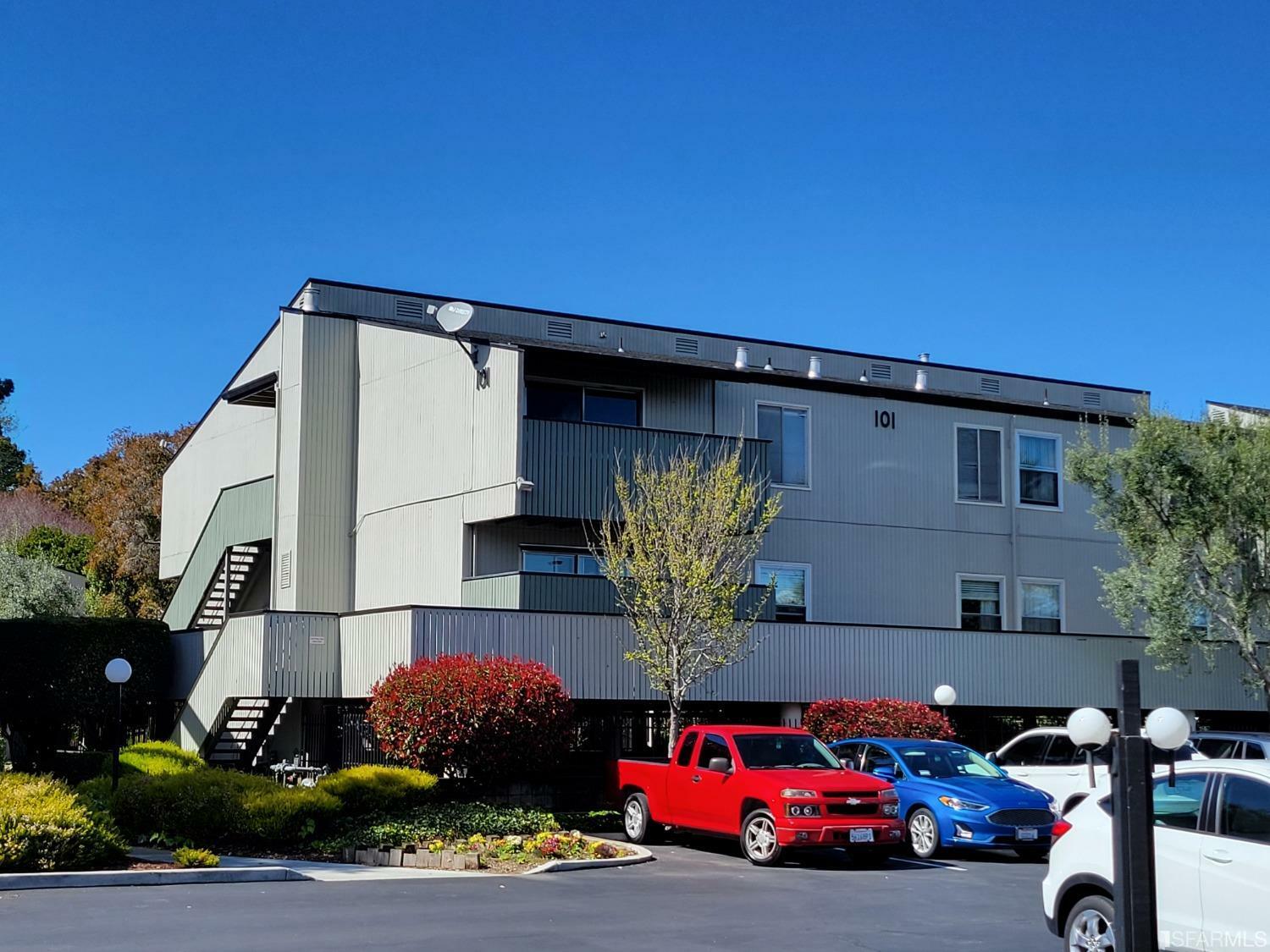 101 Piccadilly Place F  San Bruno CA 94066 photo