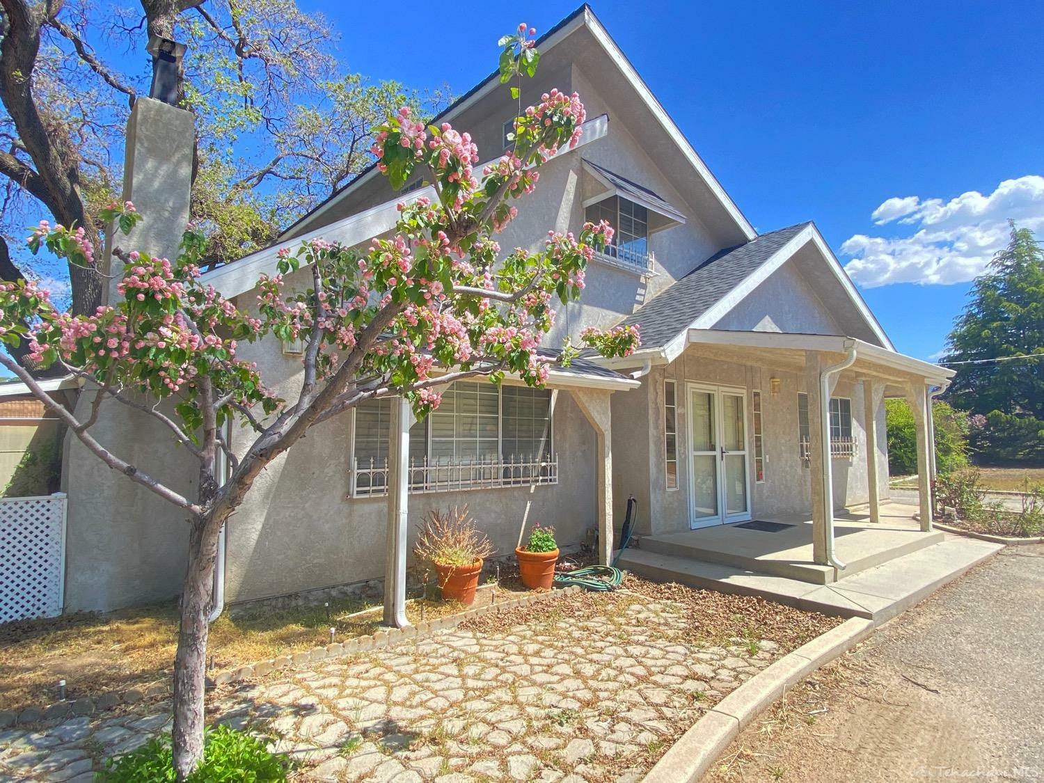 Property Photo:  21400 Old Town Road  CA 93561 