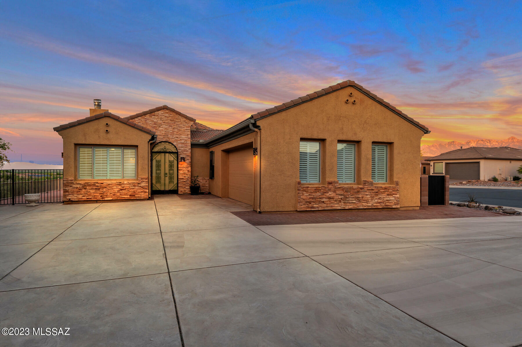 Property Photo:  1734 W Acacia Bluffs Drive  AZ 85622 