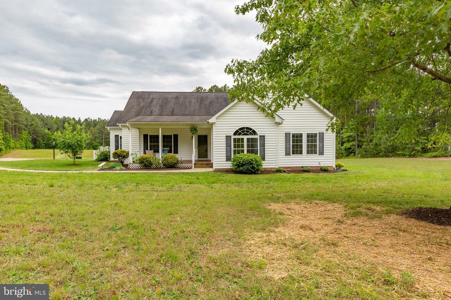 Property Photo: 6231 Horton Lane VA 22551