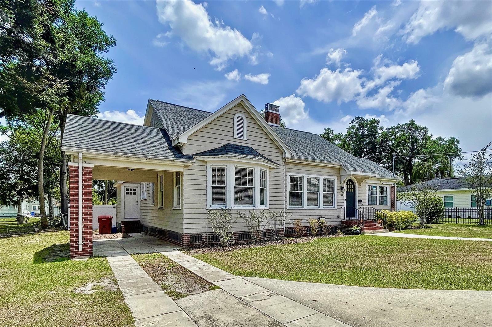 Property Photo:  906 N Wheeler Street  FL 33563 