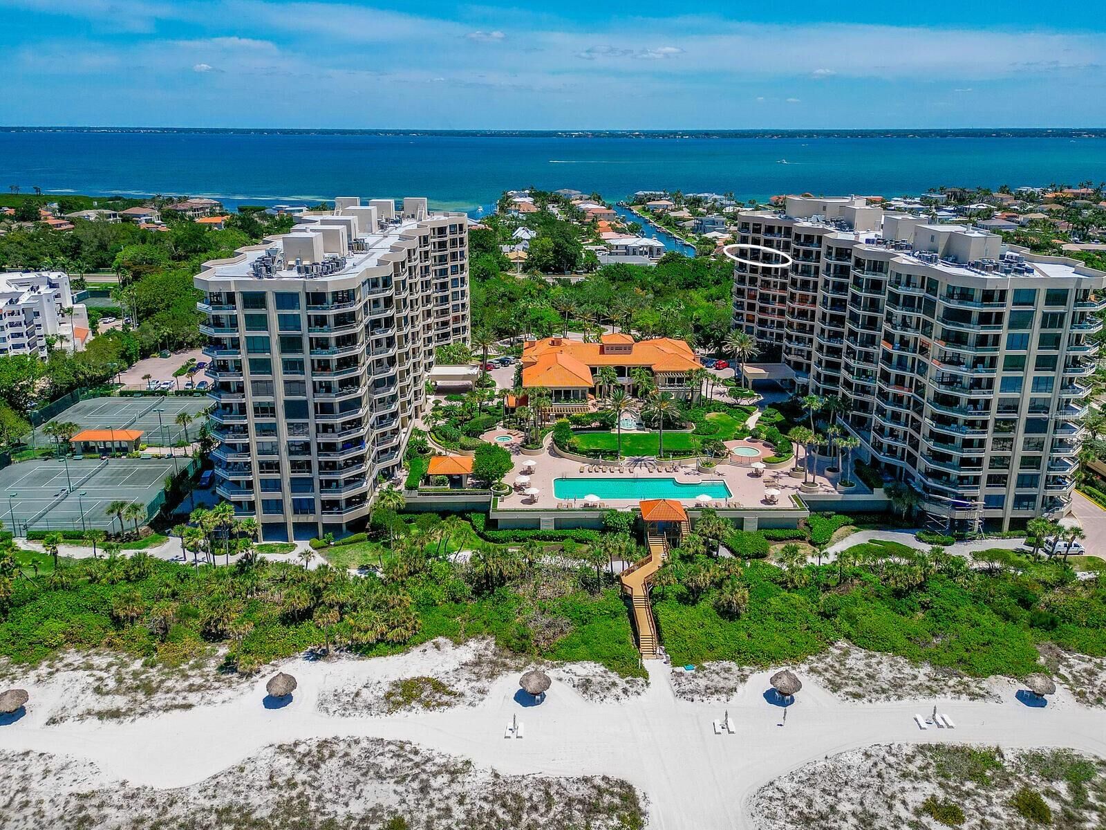 Property Photo:  1241 Gulf Of Mexico Drive 808  FL 34228 