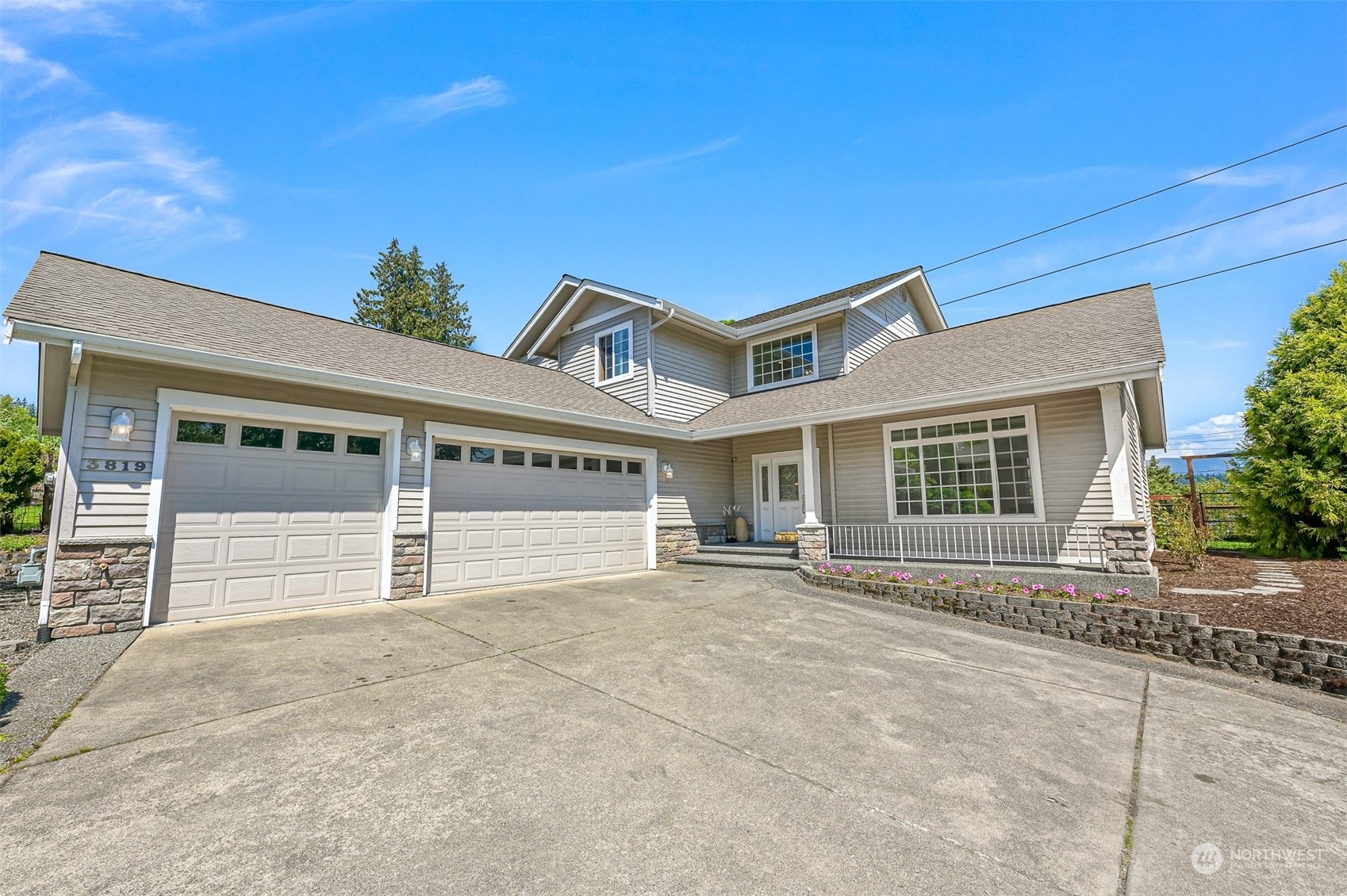 Property Photo:  3819 Alabama Street  WA 98226 