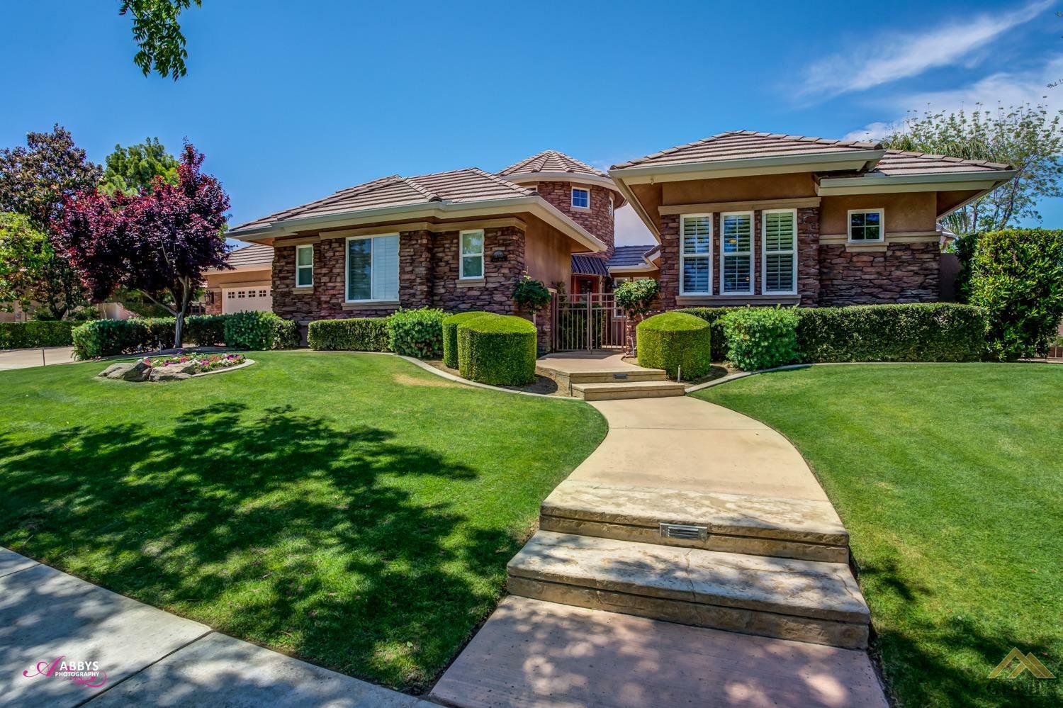 Property Photo: 12100 Clegg Drive CA 93311