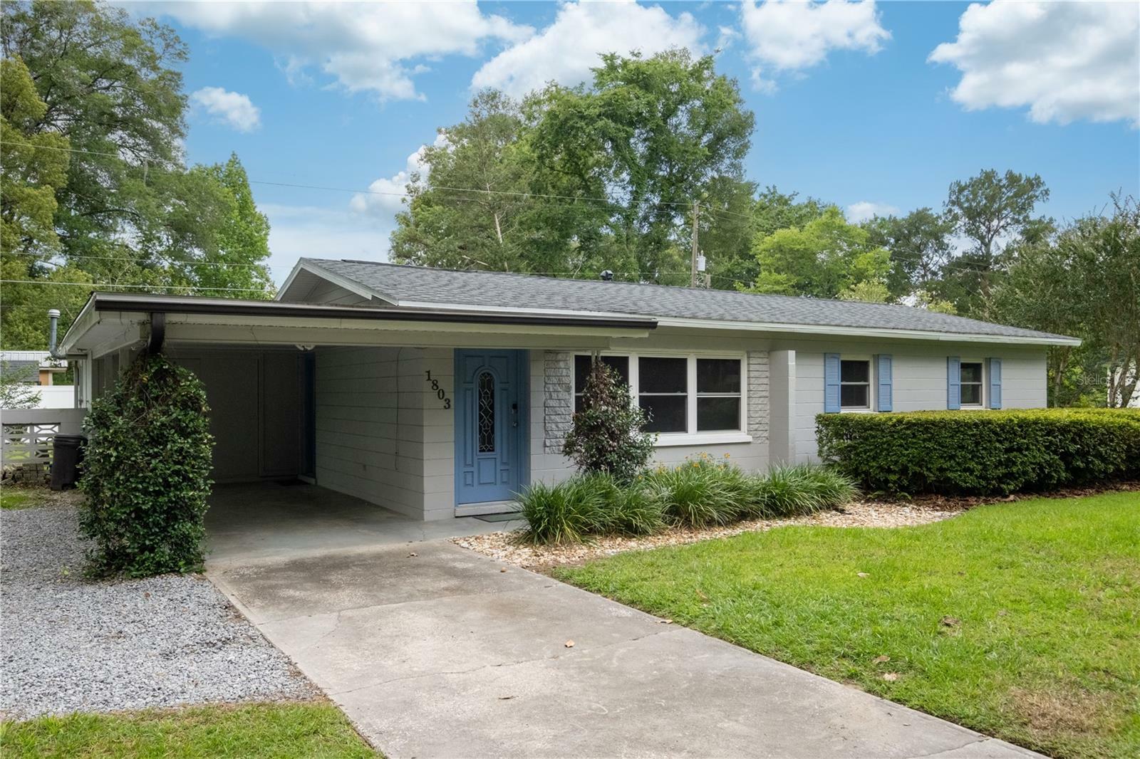 Property Photo:  1803 NW 38th Ter  FL 32605 