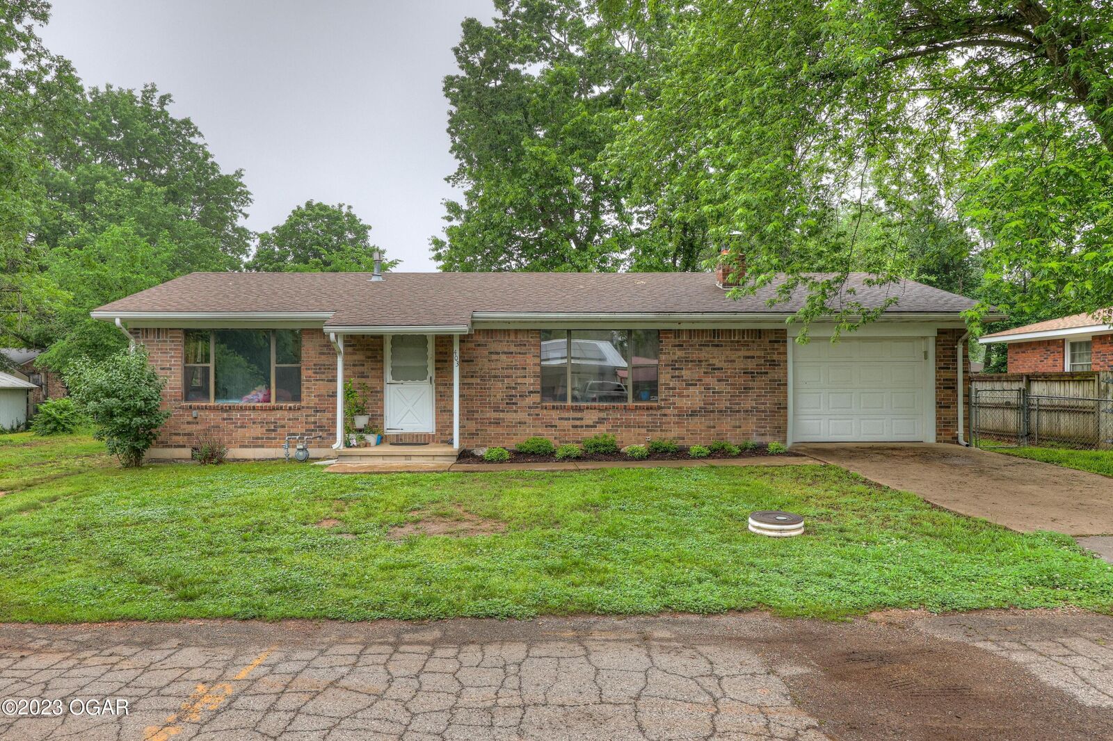 Property Photo:  403 Cunningham Street  MO 64831 