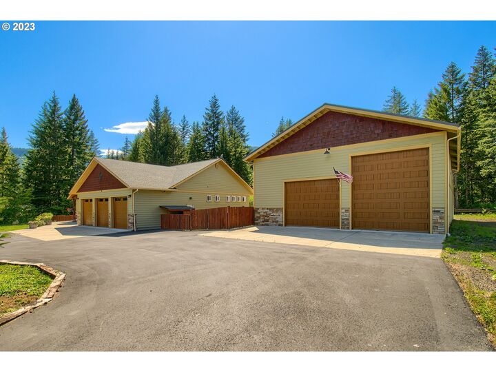 House for sale in Carson 72 Kek Rd, Carson, WA 98610