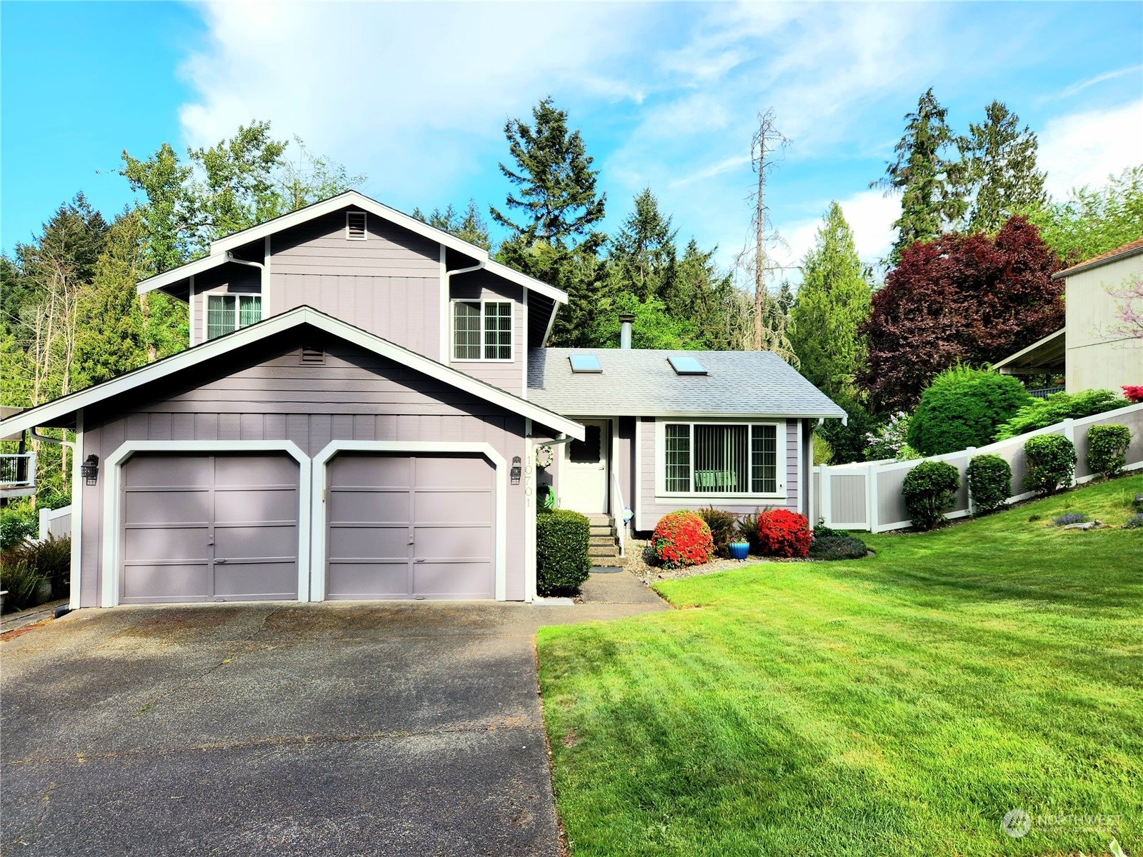 Property Photo:  10701  Glenwood Drive SW  WA 98498 