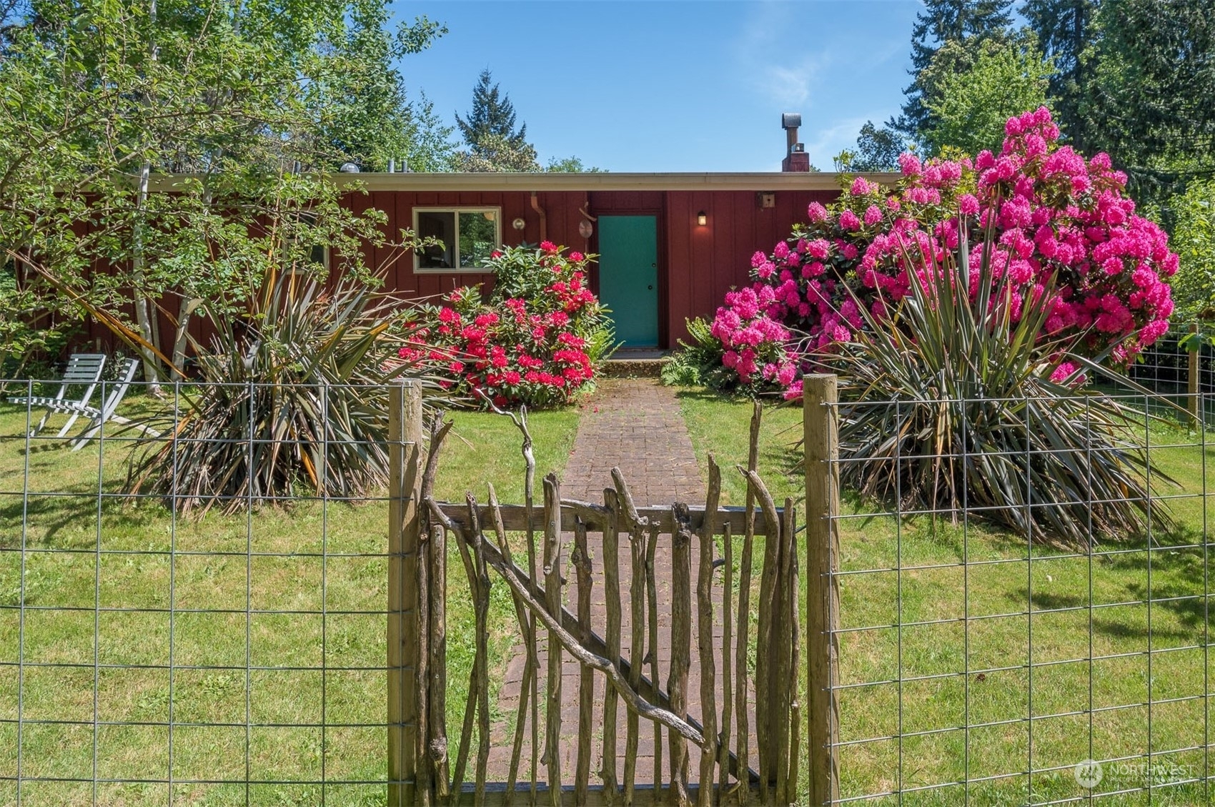 Property Photo:  20324 87th Avenue SW  WA 98070 