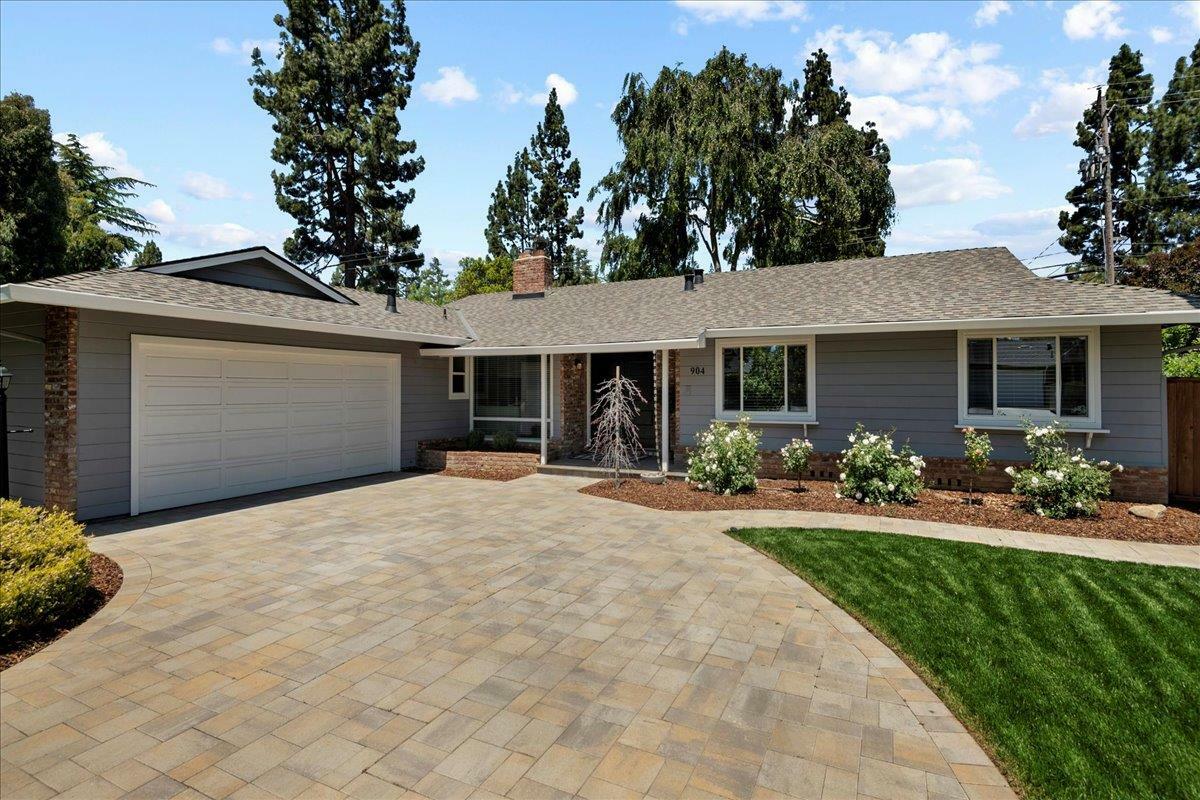 Property Photo:  904 Odell Way  CA 94024 