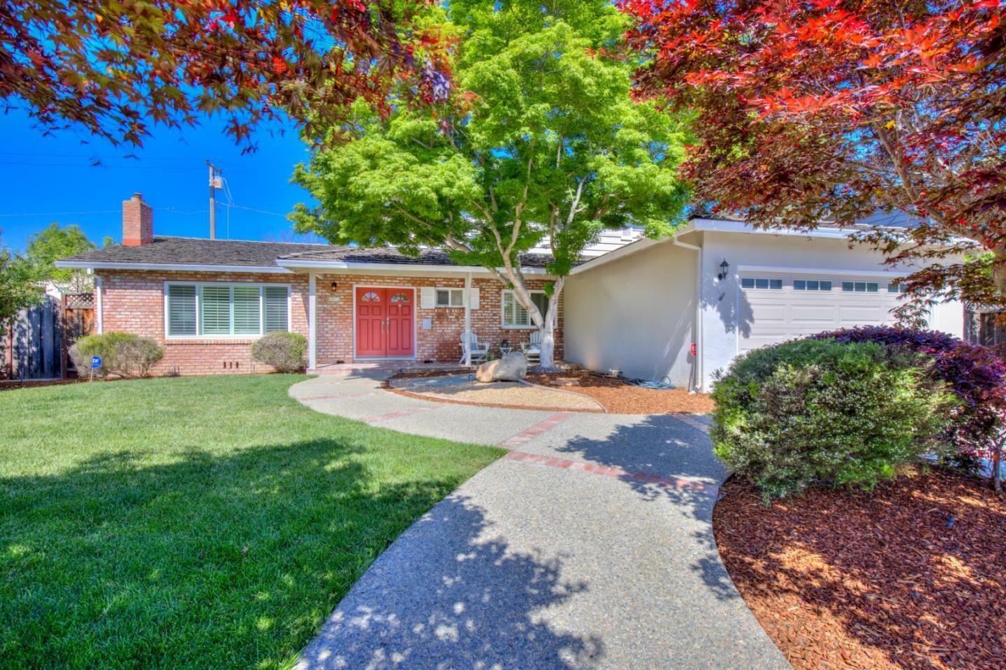 3574 Cambridge Lane  Mountain View CA 94040 photo