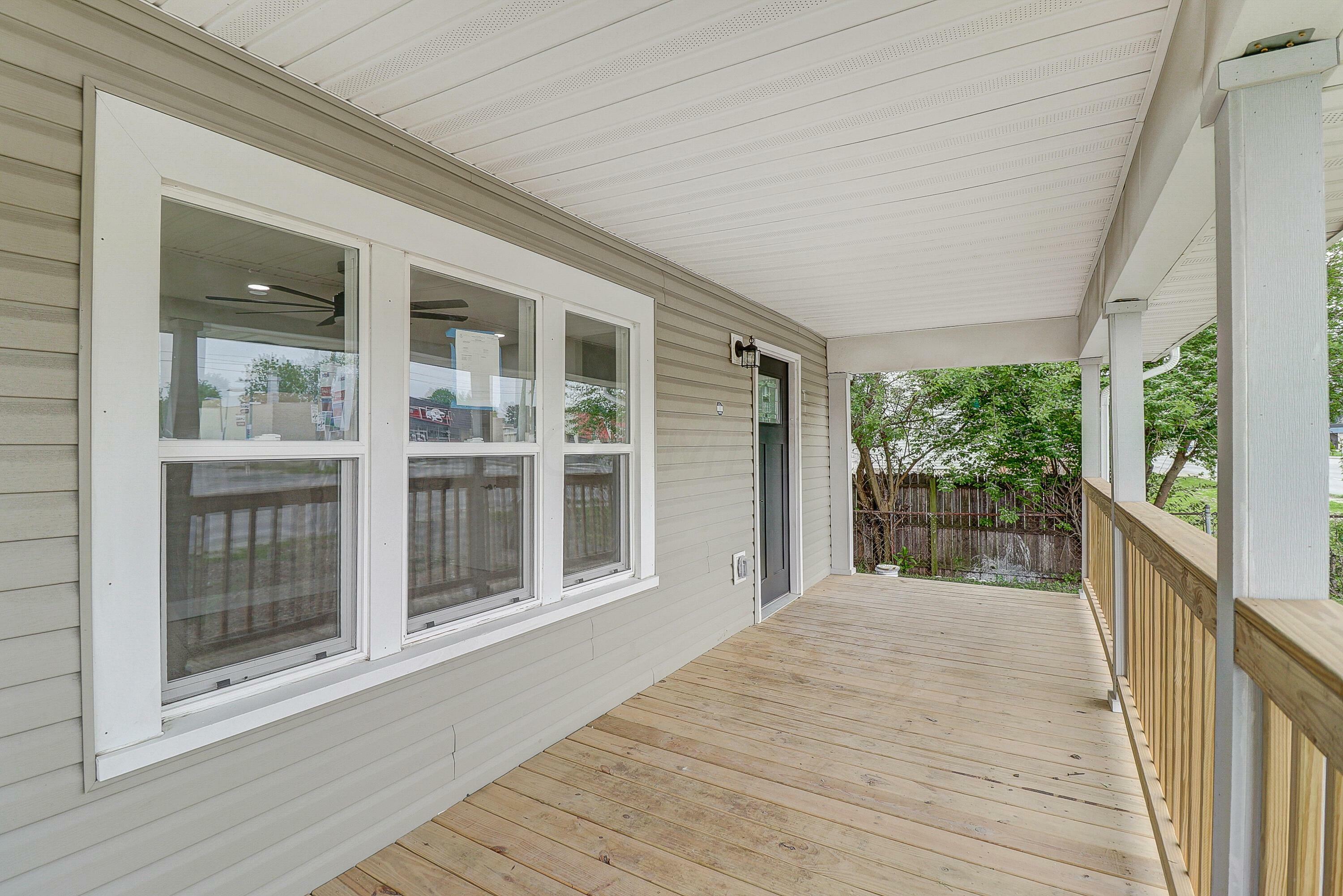 Property Photo:  2744 S High Street  OH 43207 