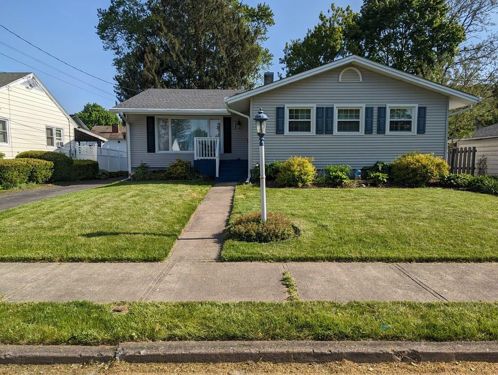 Property Photo:  218 Oneida Place  NY 14830 