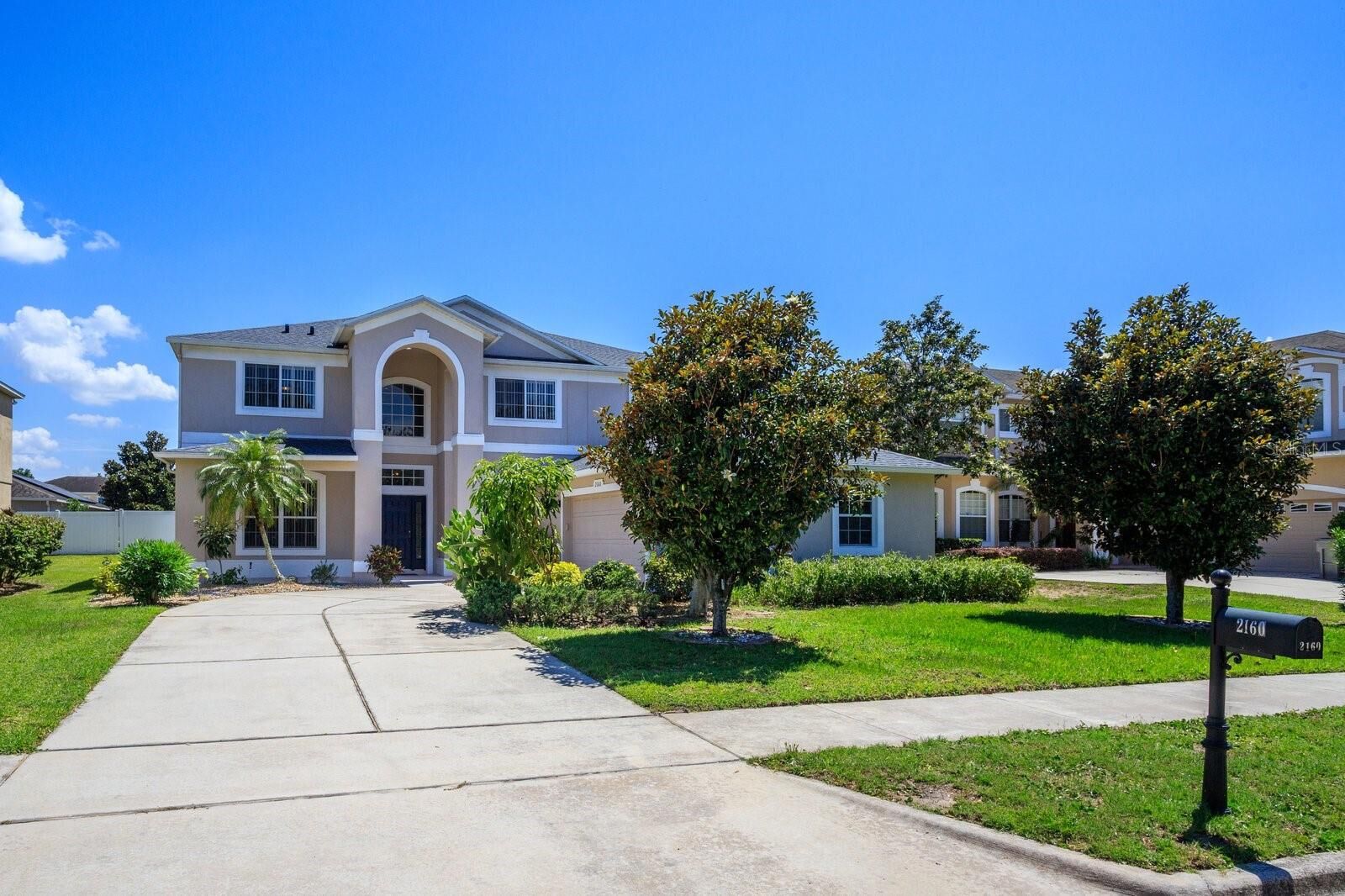 Property Photo: 2160 Beardsley Drive FL 32703