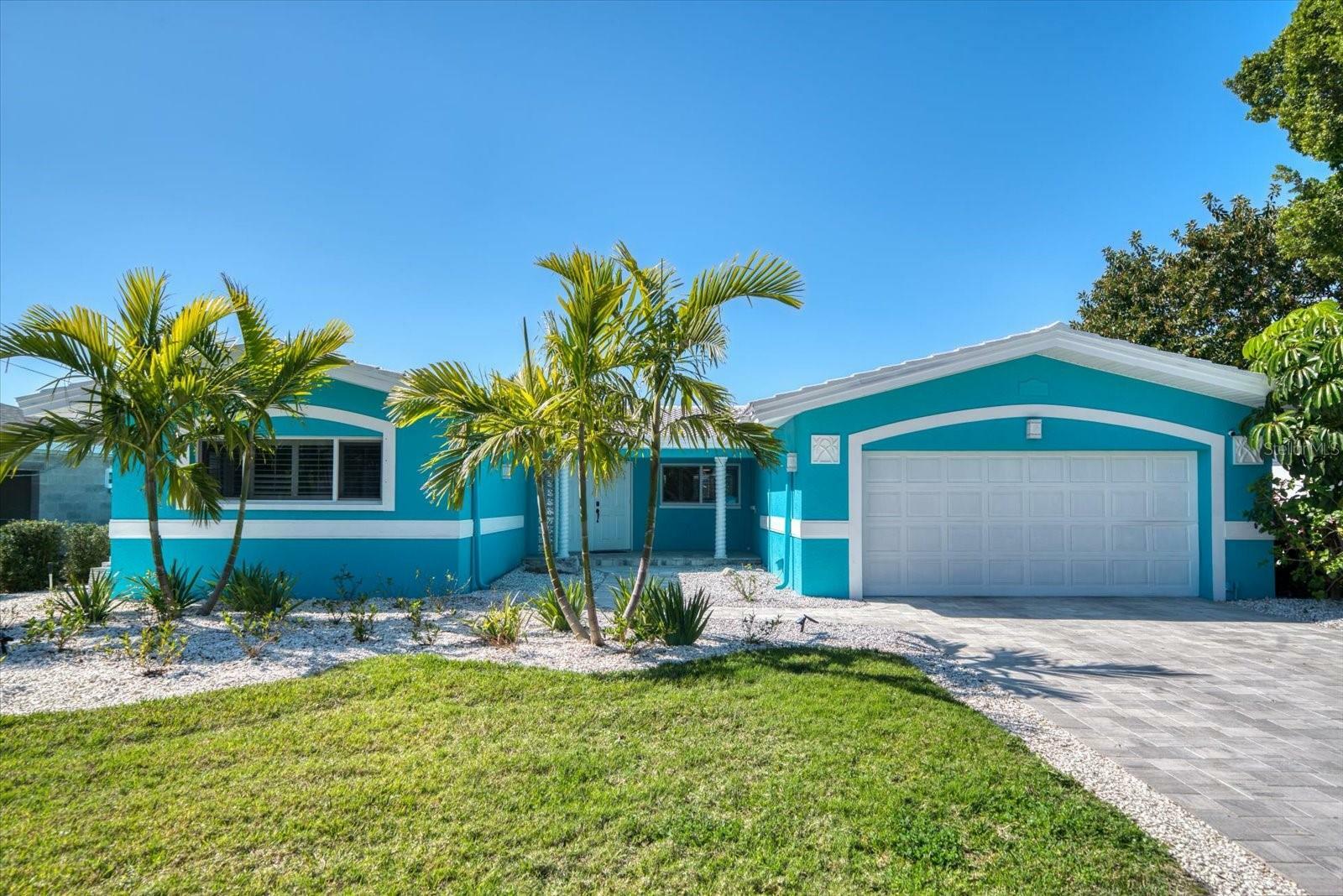 Property Photo:  15540 Redington Drive  FL 33708 