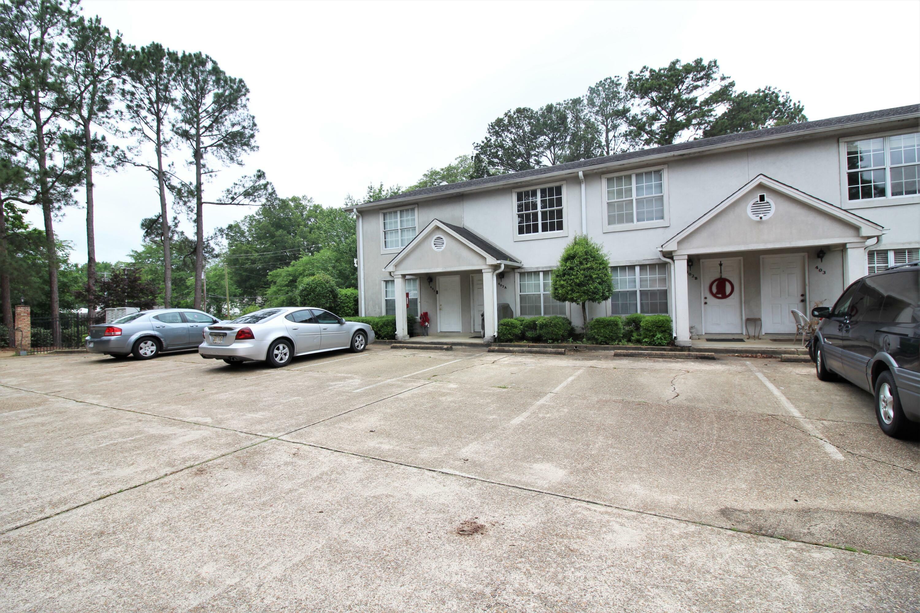 Property Photo: 623 N Gloster St. Unit 401 MS 38801