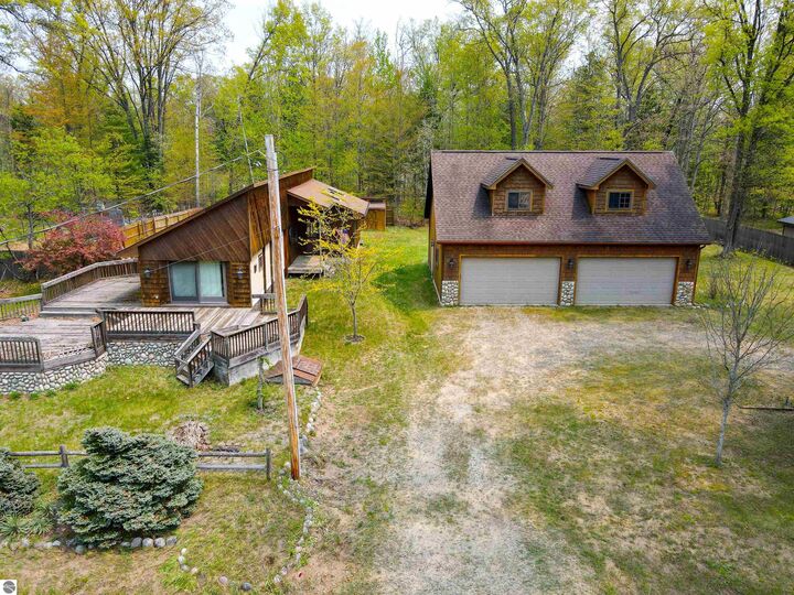 112 Forest Park Court  Houghton Lake MI 48629 photo