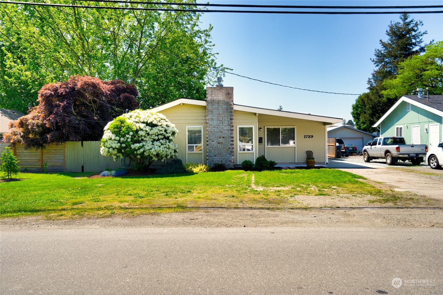 Property Photo:  1729 S 6th Street  WA 98273 