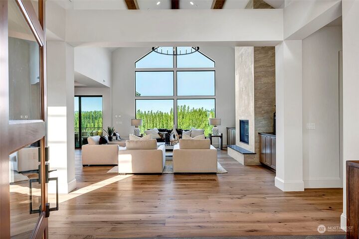 Property Photo:  13195 156th Avenue NE  WA 98052 