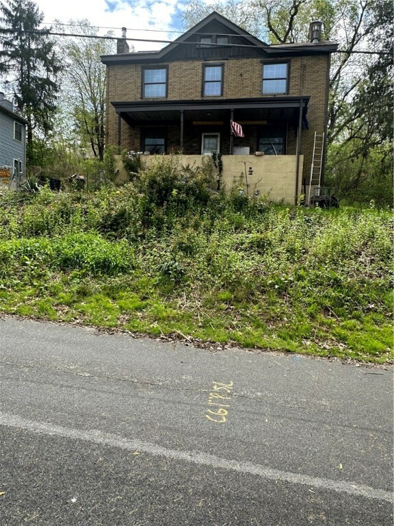 Property Photo:  345 Center Ave  PA 15071 