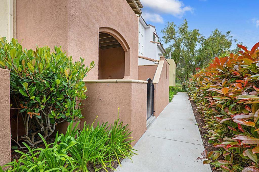 Property Photo:  2038 Silverado Street  CA 92078 