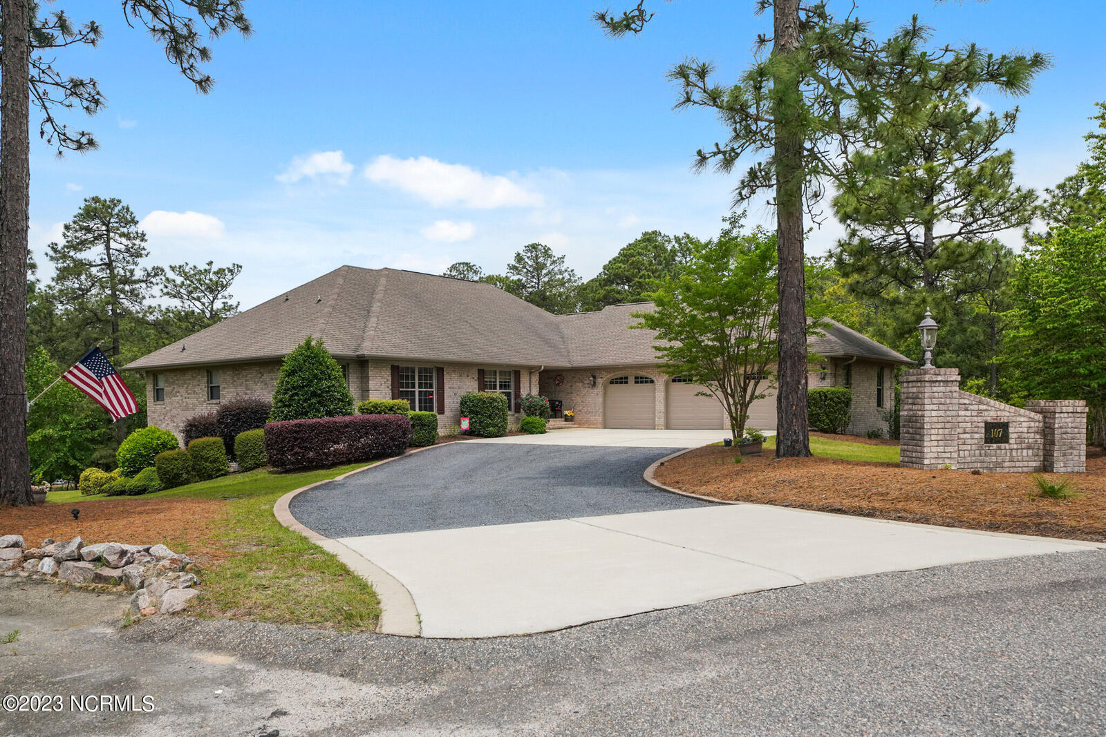 Property Photo: 107 Leewood Court NC 27376