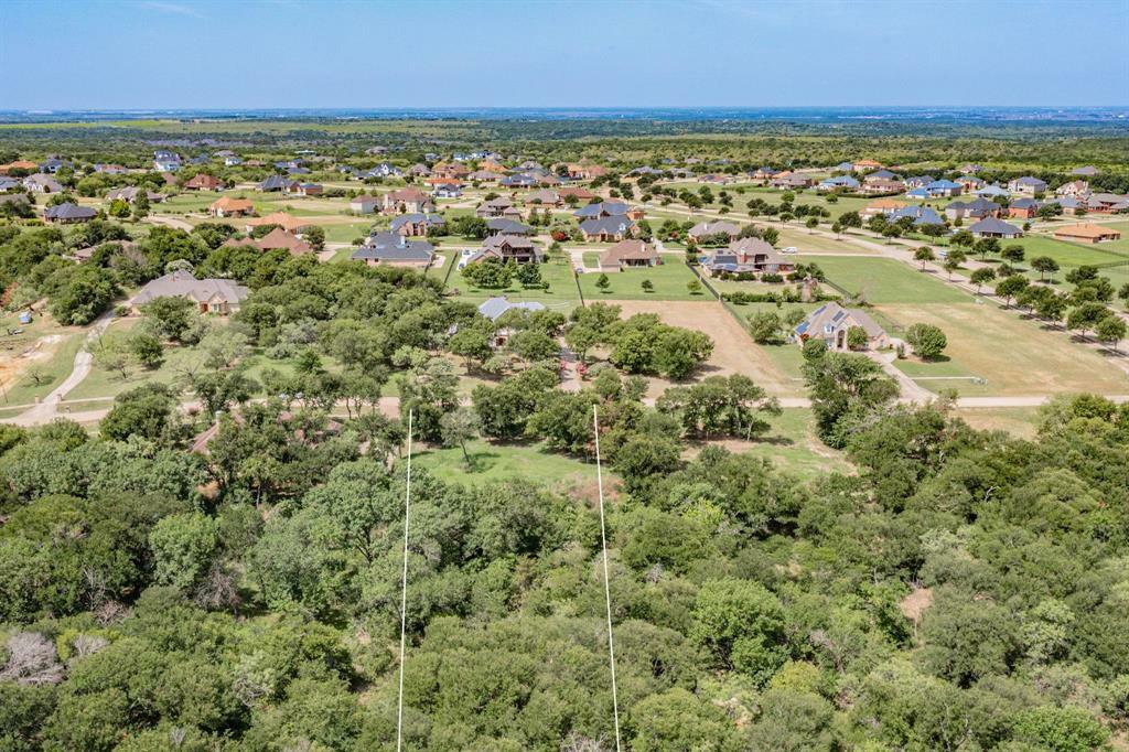 Property Photo:  2483 Creekwood Drive  TX 75104 