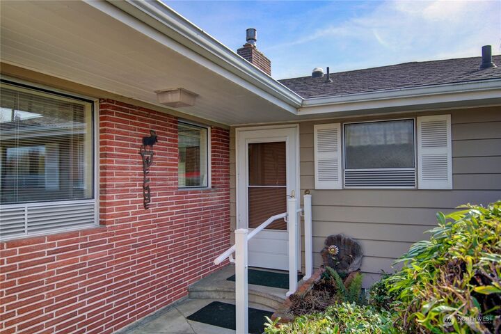 Property Photo:  15143 Sunset Lane  WA 98273 