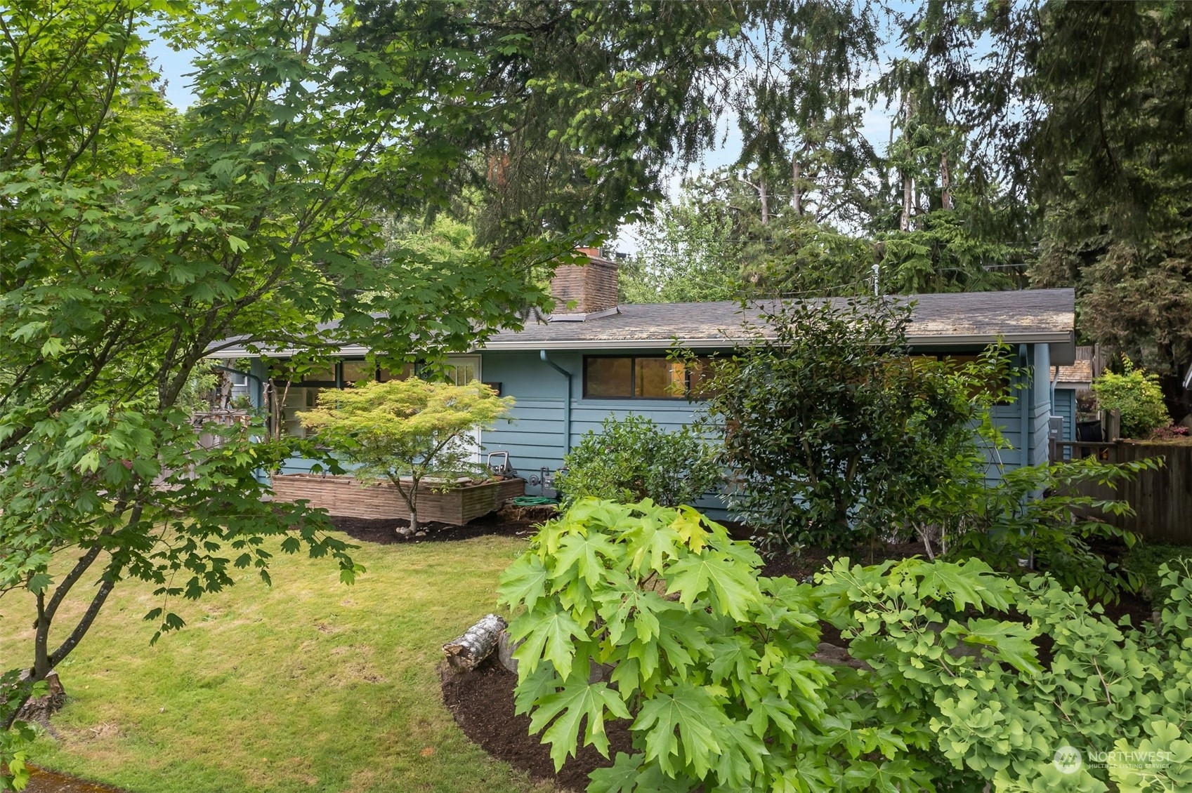 Property Photo:  8762 25th Place NE  WA 98115 