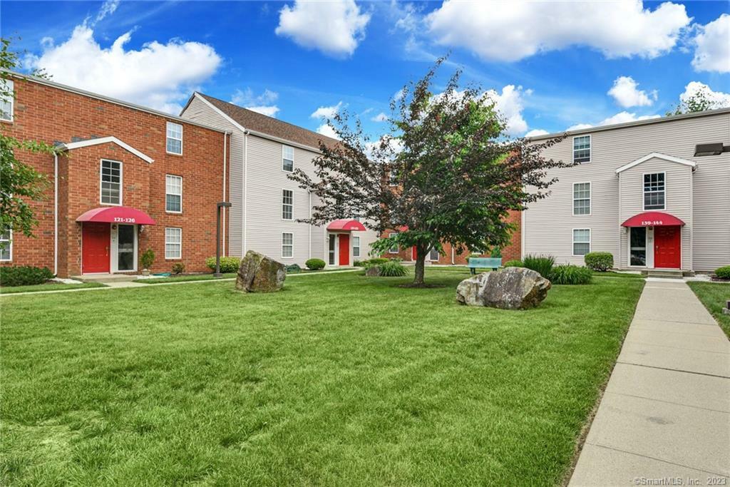 Property Photo: 129 Heather Ridge 129 CT 06484