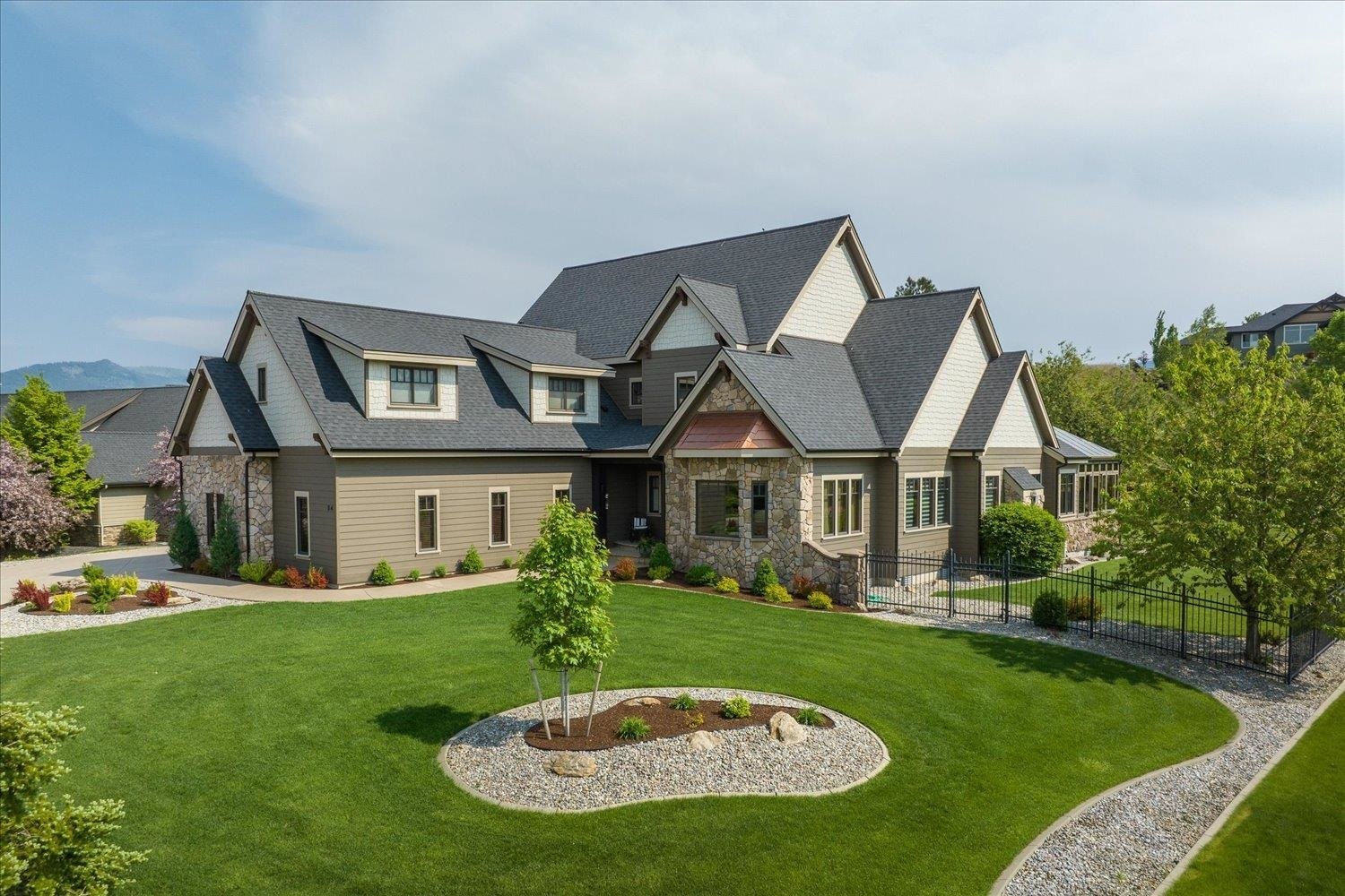 Property Photo: 54 N Chief Garry Dr WA 99019
