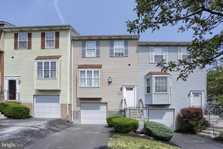 157 Lincoln Avenue  Harrisburg PA 17111 photo