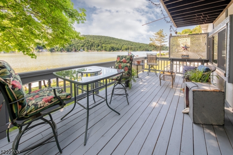 Property Photo:  47 Pinecliff Lake Dr  NJ 07480 