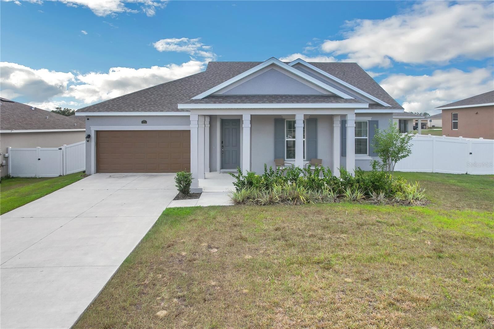 Property Photo:  13328 Lake Yale View Loop  FL 32735 